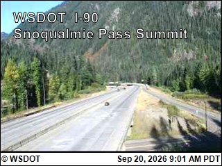 Snoqualmie Pass traffic camera: I-90 at MP 52: Snoqualmie Summit