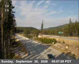 Donner Pass (Donner Summit, I-80) traffic camera: Hwy 80 at Soda Springs EB