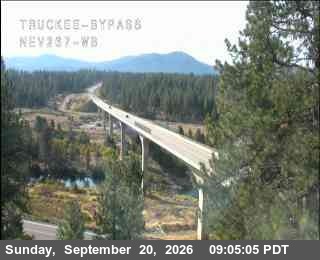 Donner Pass (Donner Summit, I-80) traffic camera: Hwy 267 at Truckee Bypass