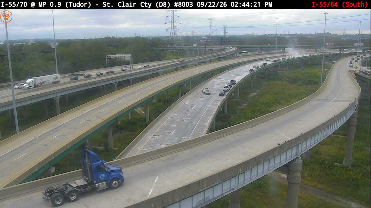Photo from camera: I-55/64 at Tudor Ave (S)