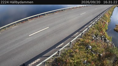 Bild från vägkamera: Hällbydammen (väglagskamera)