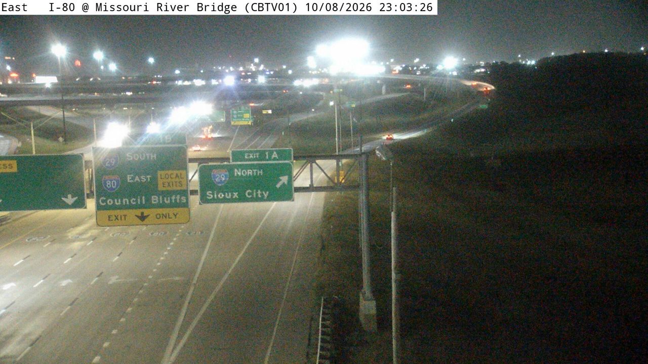 Photo from camera: CB - I-80 @ MM 0.1 (Missouri River Bridge)