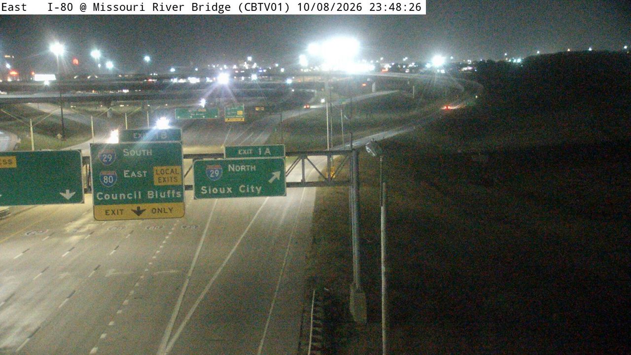 Photo from camera: CB - I-80 @ MM 0.1 (Missouri River Bridge)