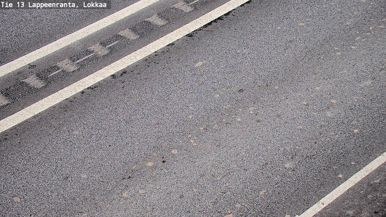 Kelikamera Lokkaan suora, Tienpinta